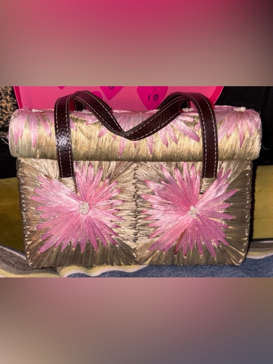 kate spade Handbags - Kate Spade Rafia Hand Bag